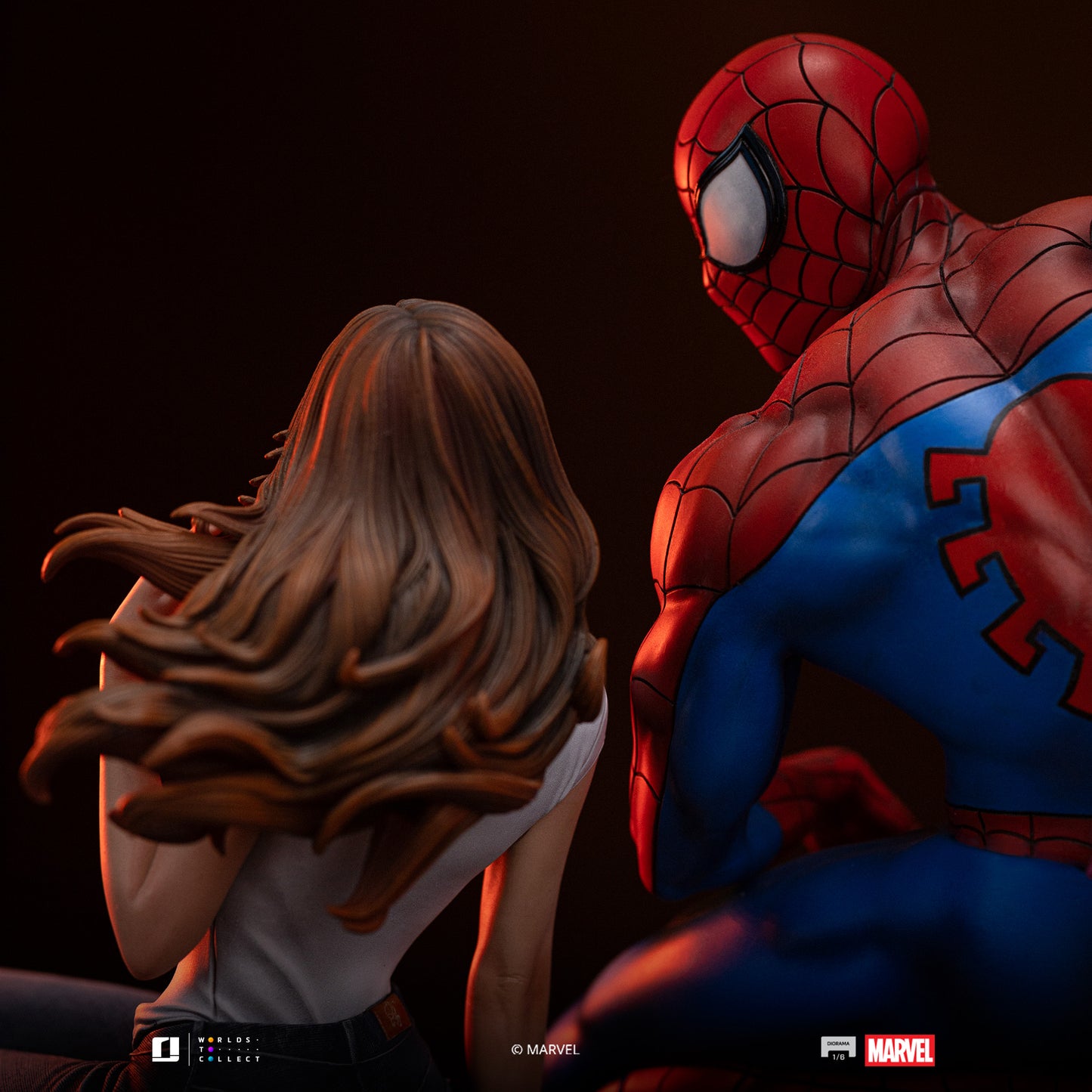 Spider-Man and Mary Jane Diorama 1/6 Scale Statue Pre-order