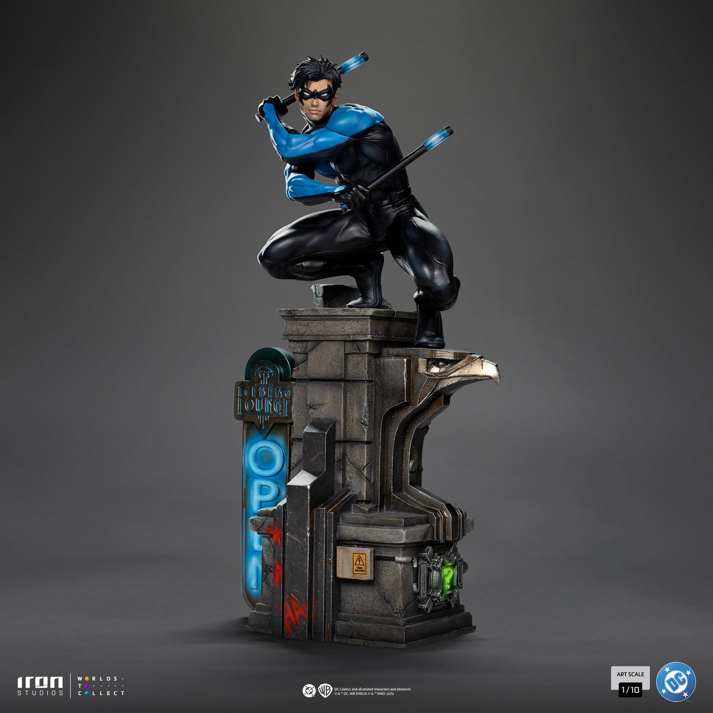 Nightwing DC Comics 1/10 Scale Statue Pre-order