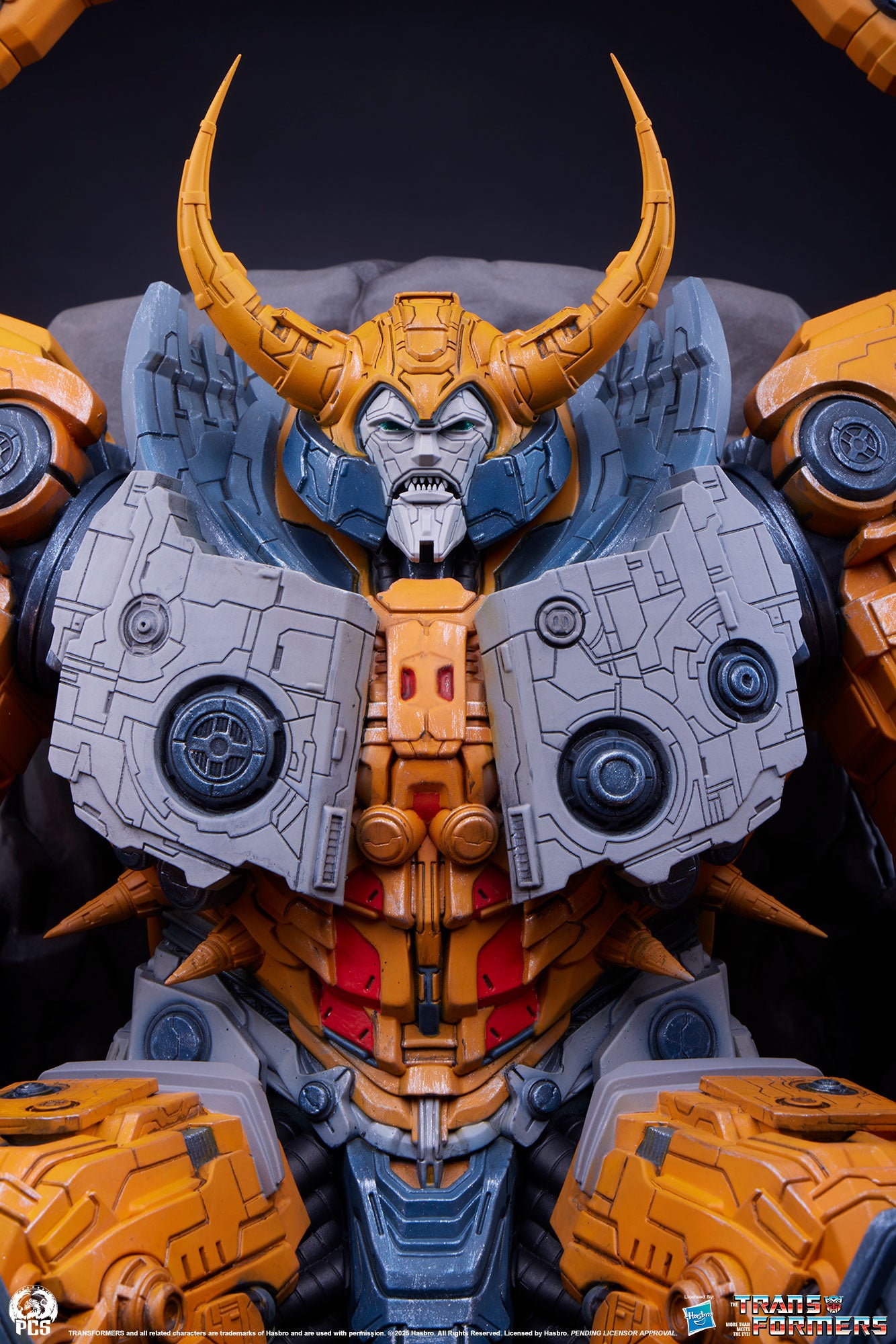 Unicron Transformers Museum Scale Statue Pre-order