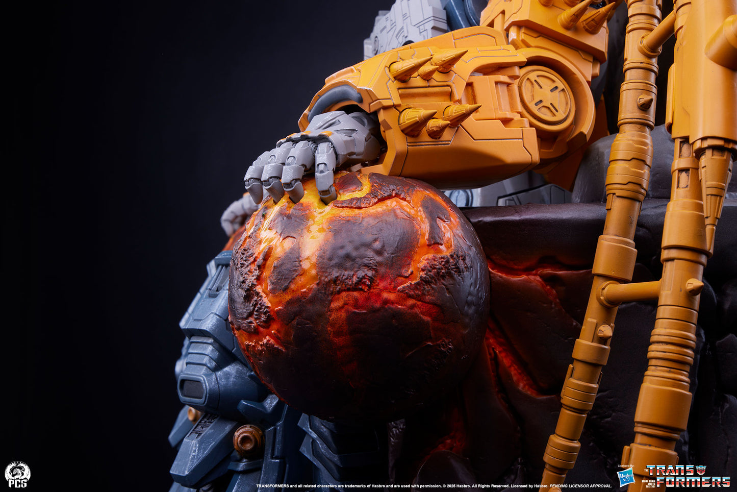 Unicron Transformers Museum Scale Statue Pre-order