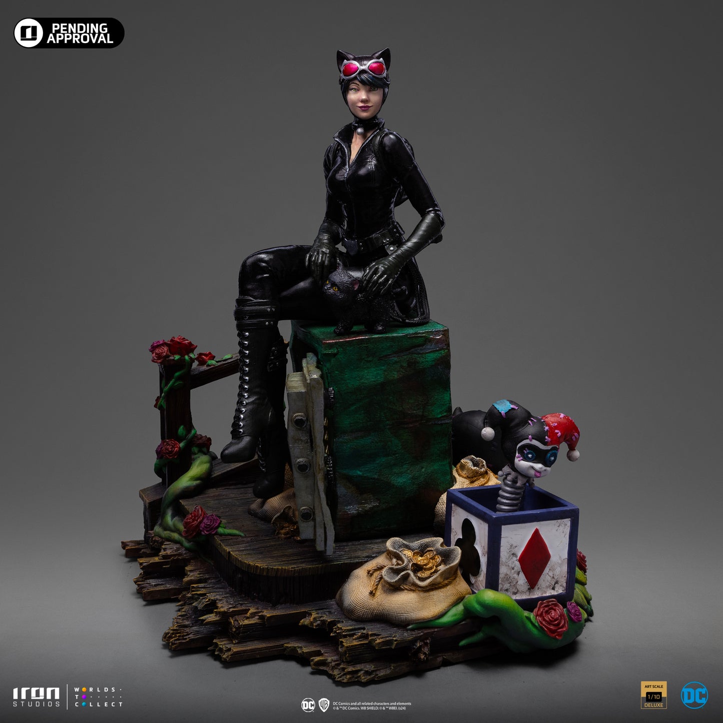 Catwoman Deluxe Gothan City Sirens 1/10 Scale Statue