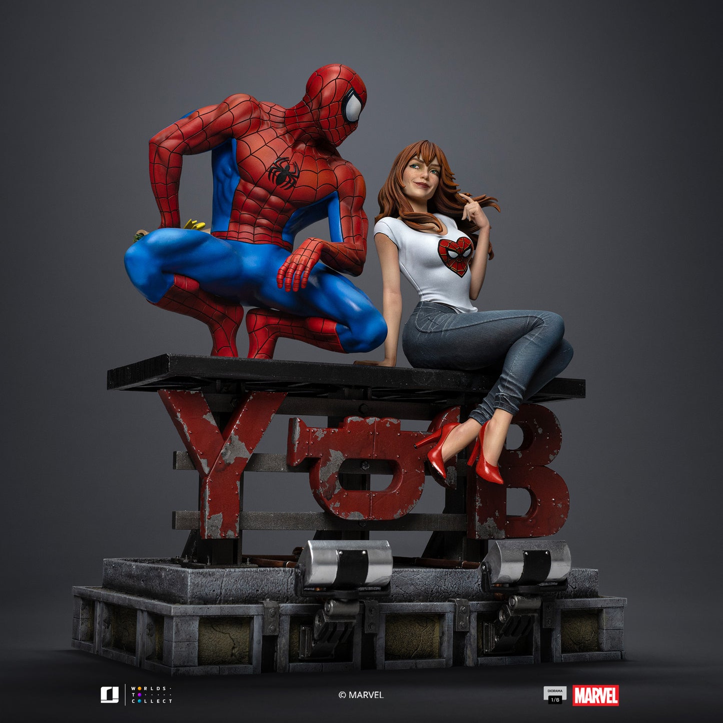 Spider-Man and Mary Jane Diorama 1/6 Scale Statue Pre-order