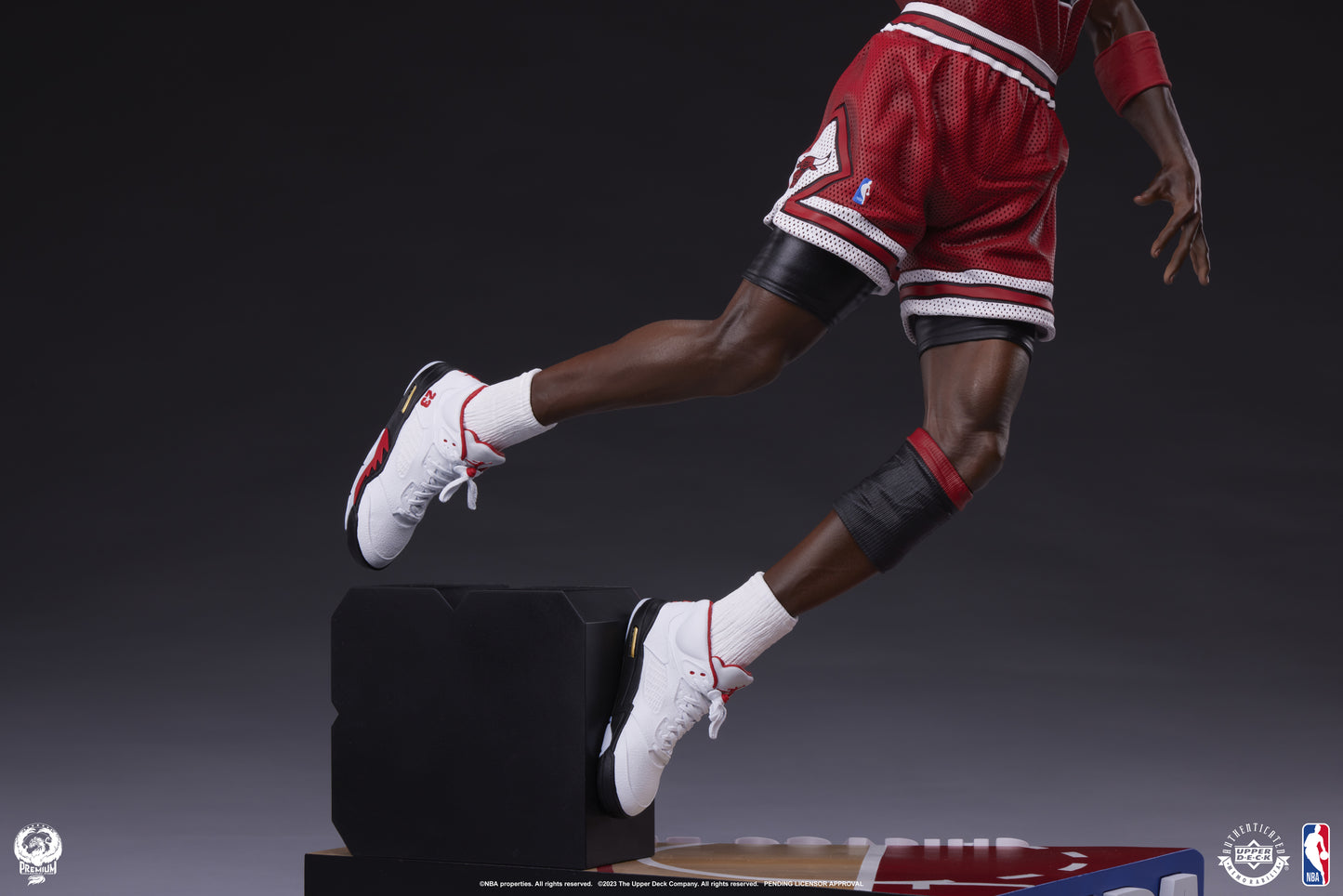 Michael Jordan 1/4 Scale Statue Pre-order
