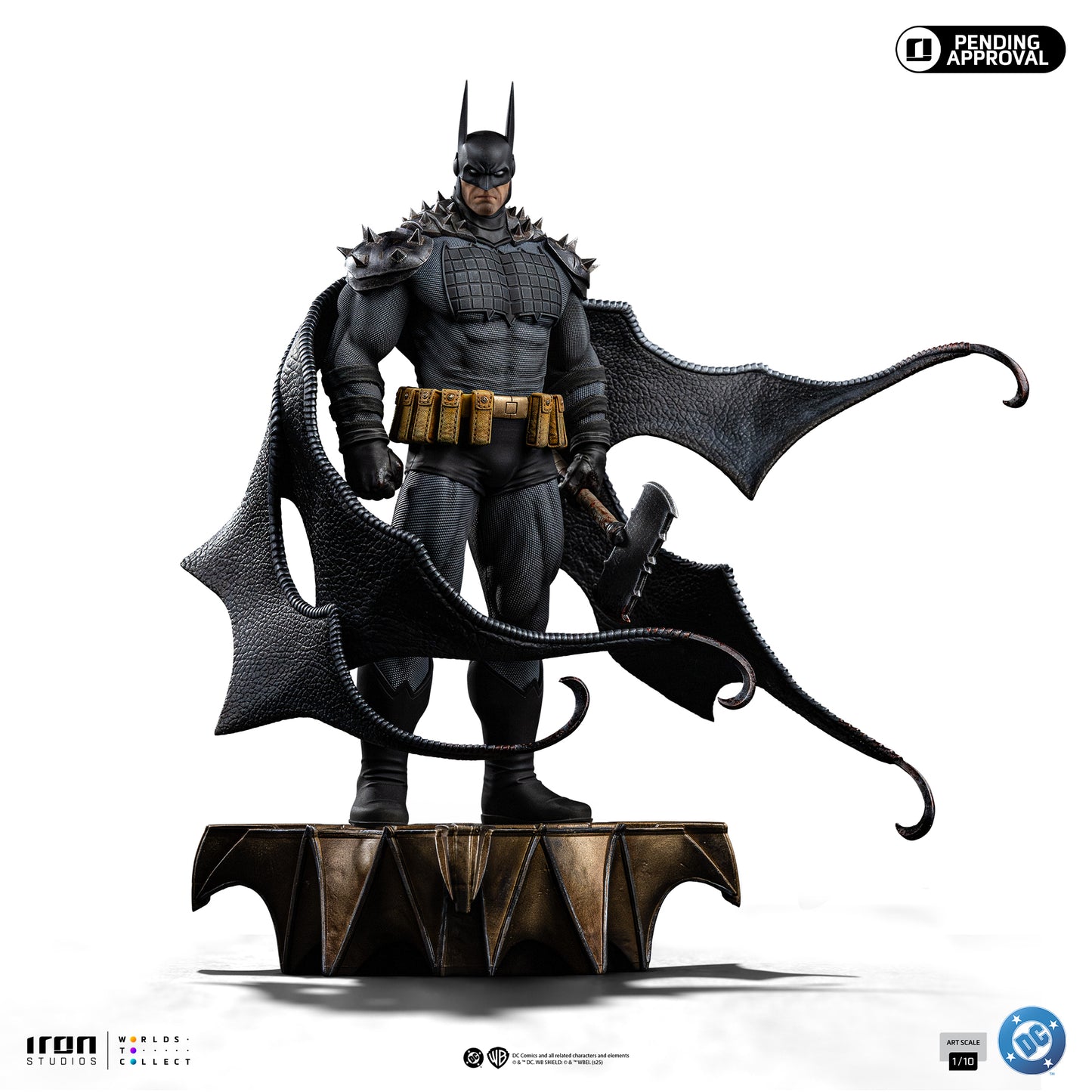 Batman Absolute DC Comics 1/10 Scale Statue Pre-order