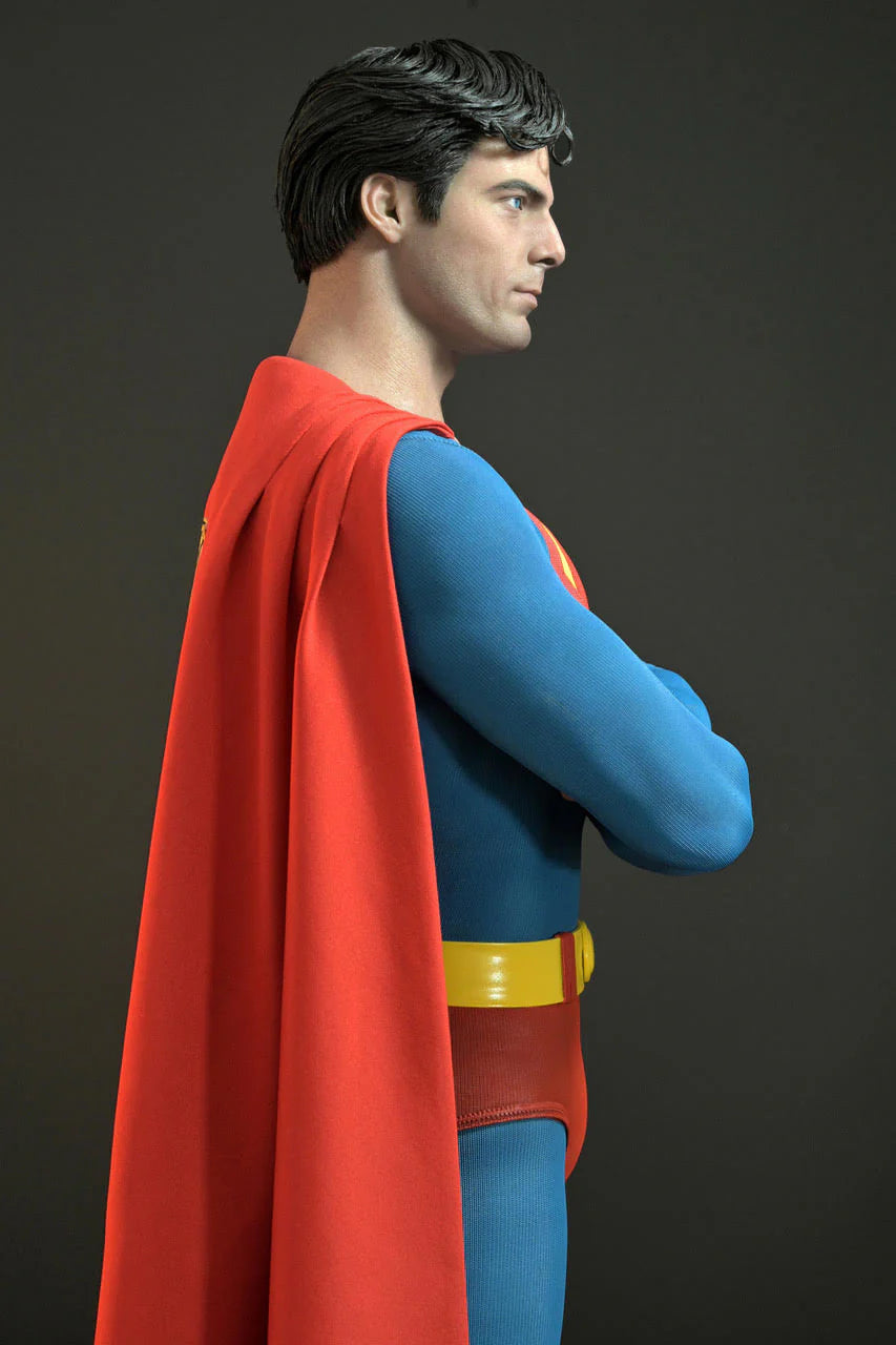 Superman 1978 1/3 Scale Statue