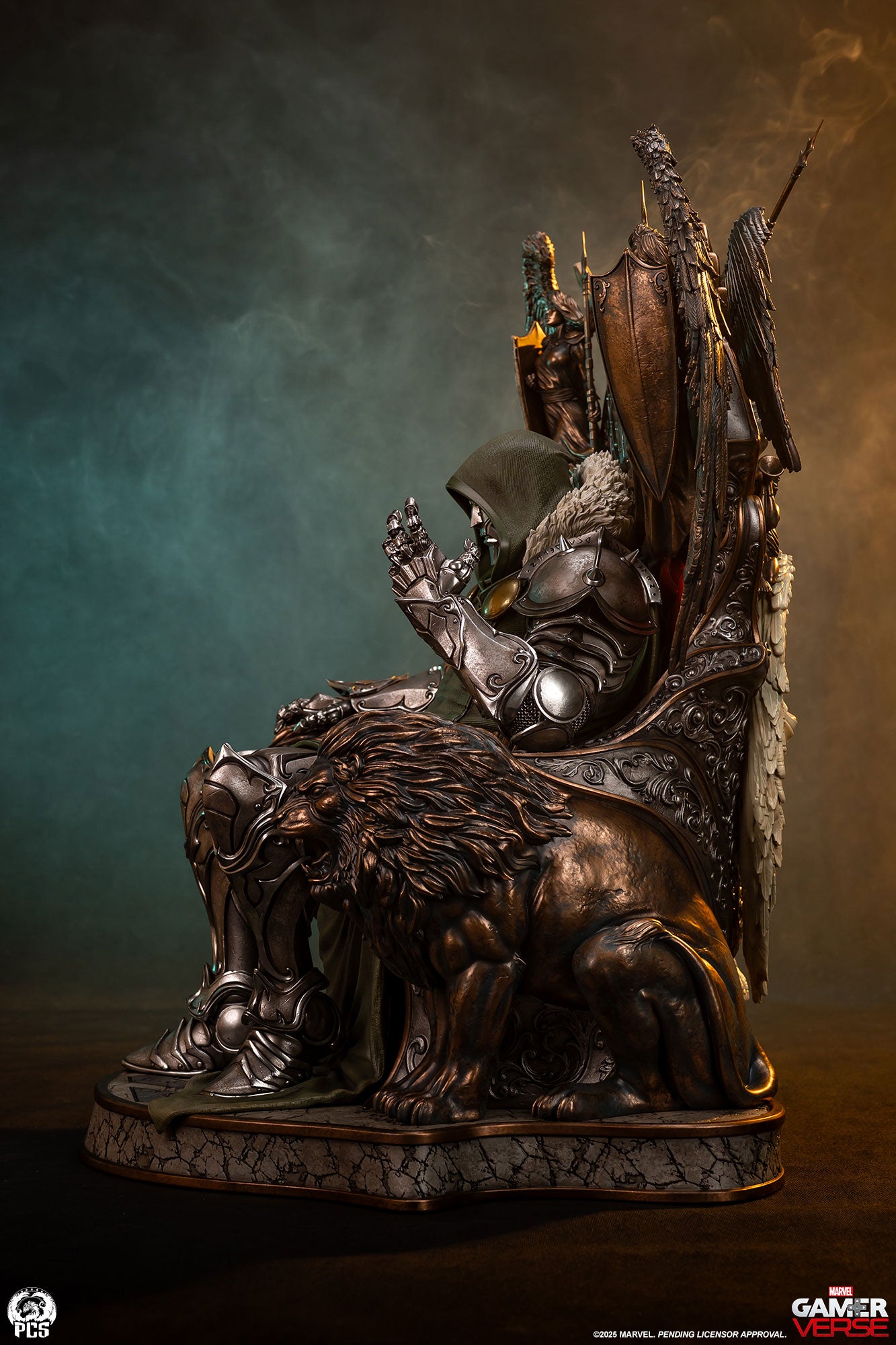 Dr. Doom 1/3 Scale Statue Pre-order