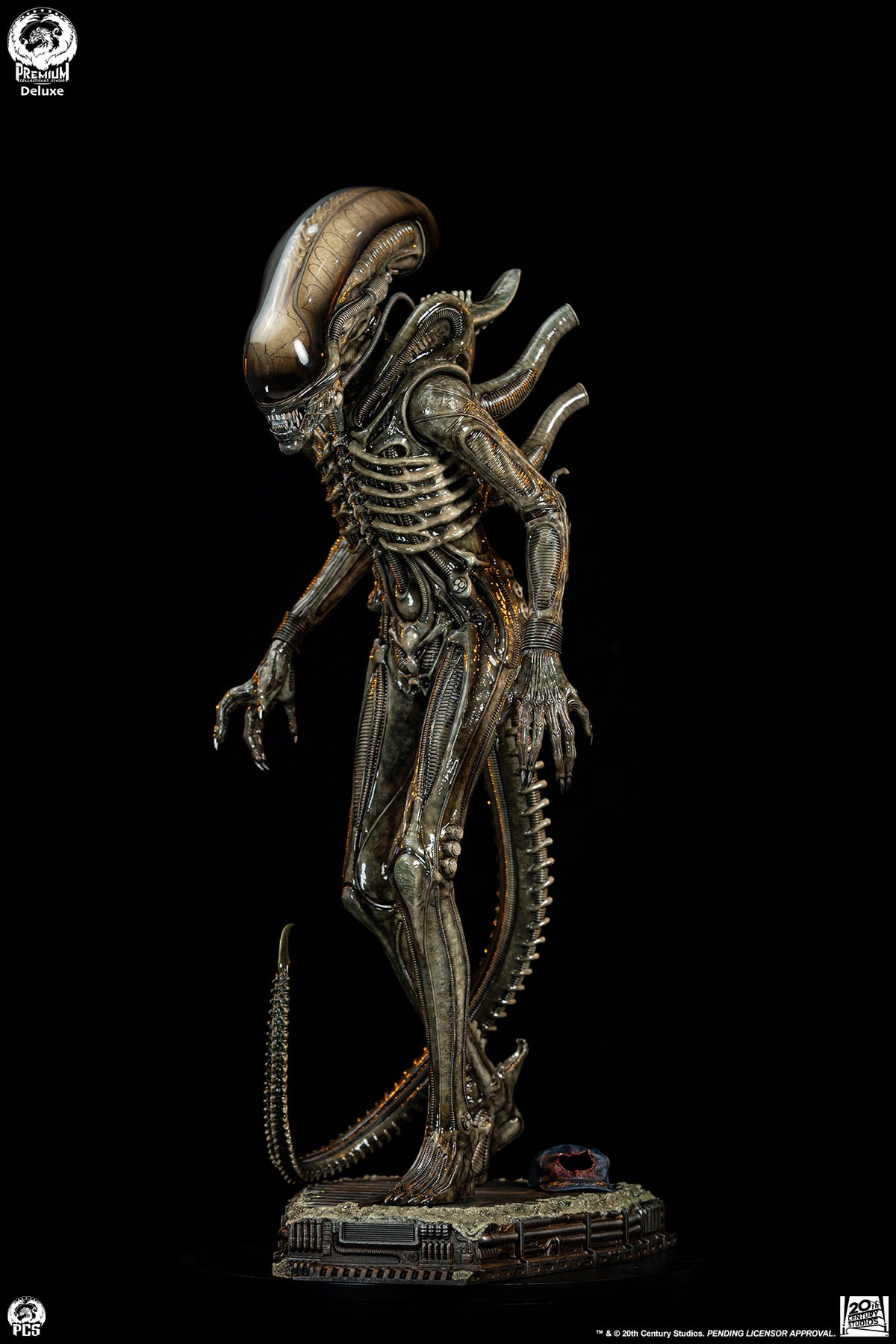 Alien Big Chap Deluxe 1/2 Scale Statue Pre-order