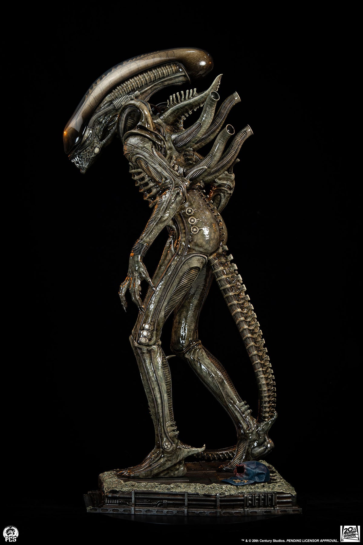 Alien Big Chap Regular 1/2 Scale Statue Pre-order
