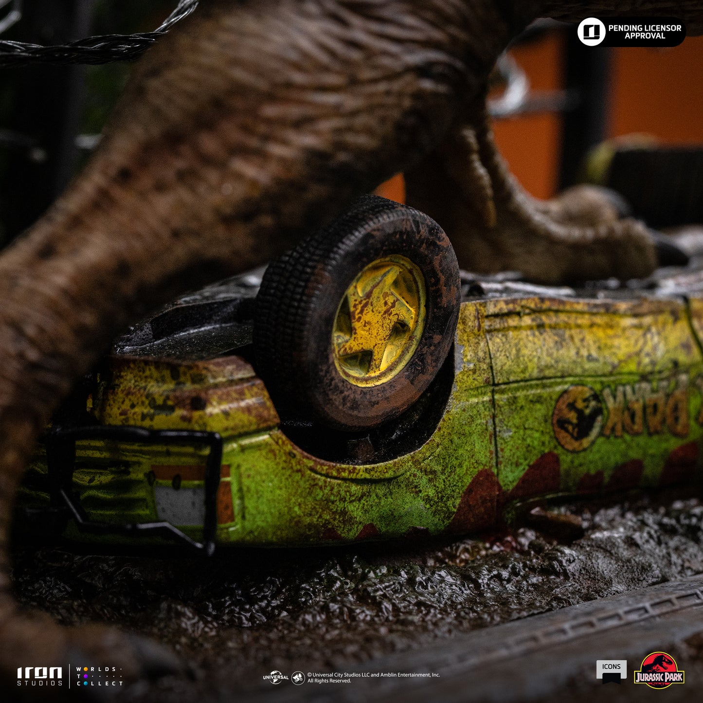 T-Rex Breakout Set A Jurassic Park Non-Scale Statue Pre-order