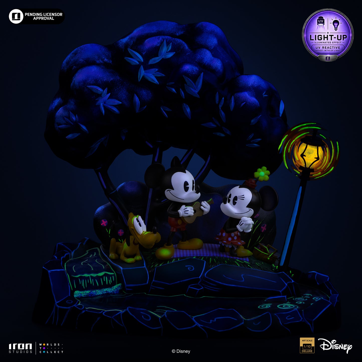 Mickey, Minnie and Pluto's Day at the Park Disney Classics 1/10 Scale Statue Pre-order