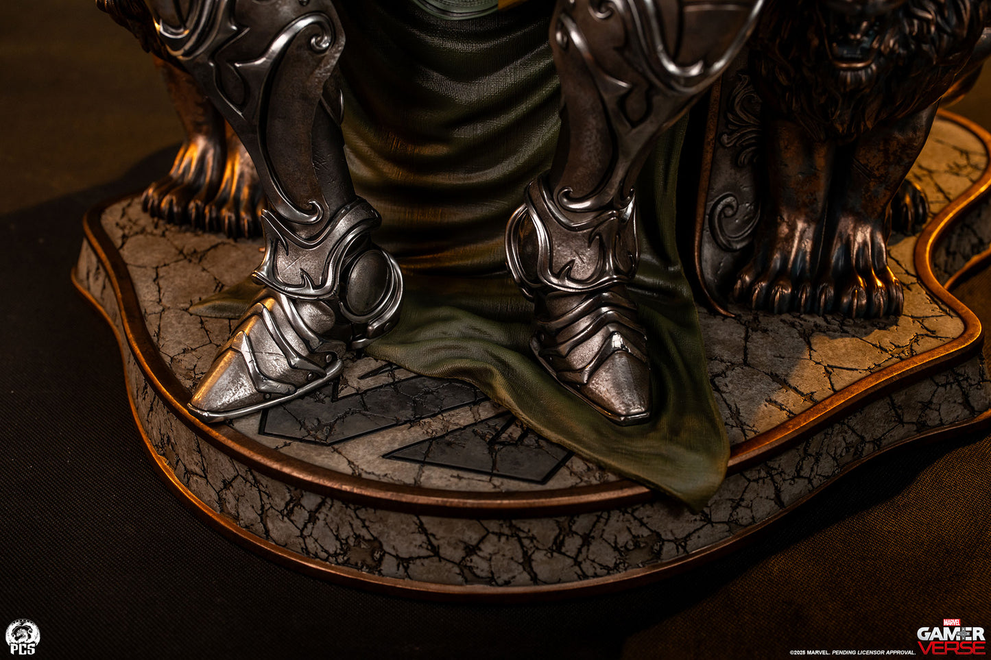 Dr. Doom 1/3 Scale Statue Pre-order