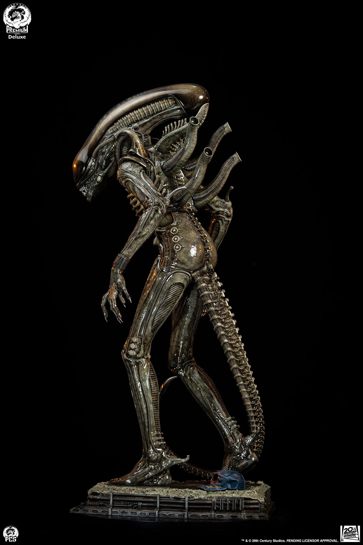 Alien Big Chap Deluxe 1/2 Scale Statue Pre-order