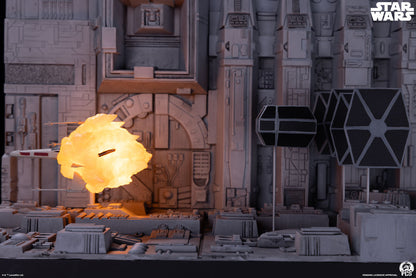 Star Wars Movie Moments: Trench Run Diorama Statue Pre-order