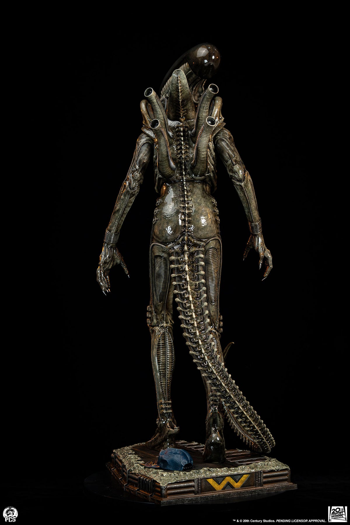 Alien Big Chap Regular 1/2 Scale Statue Pre-order
