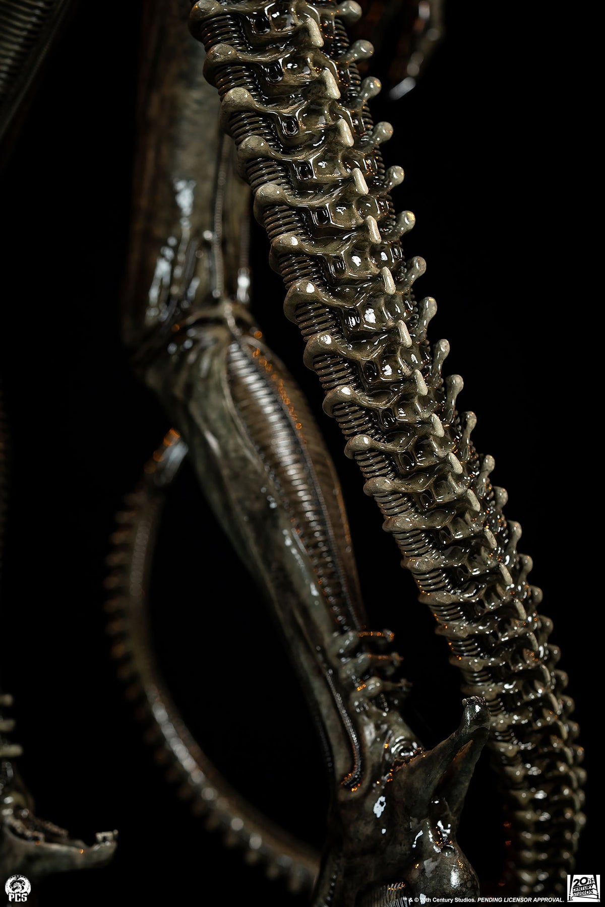 Alien Big Chap Regular 1/2 Scale Statue Pre-order