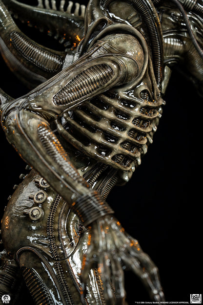 Alien Big Chap Regular 1/2 Scale Statue Pre-order