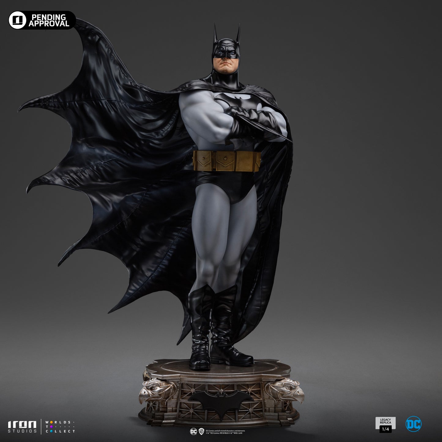 Batman DC Trinity DC Comics 1/4 Scale Statue Pre-order