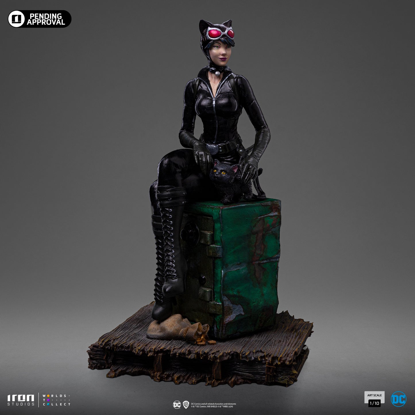 Catwoman Gothan City Sirens 1/10 Scale Statue Pre-order