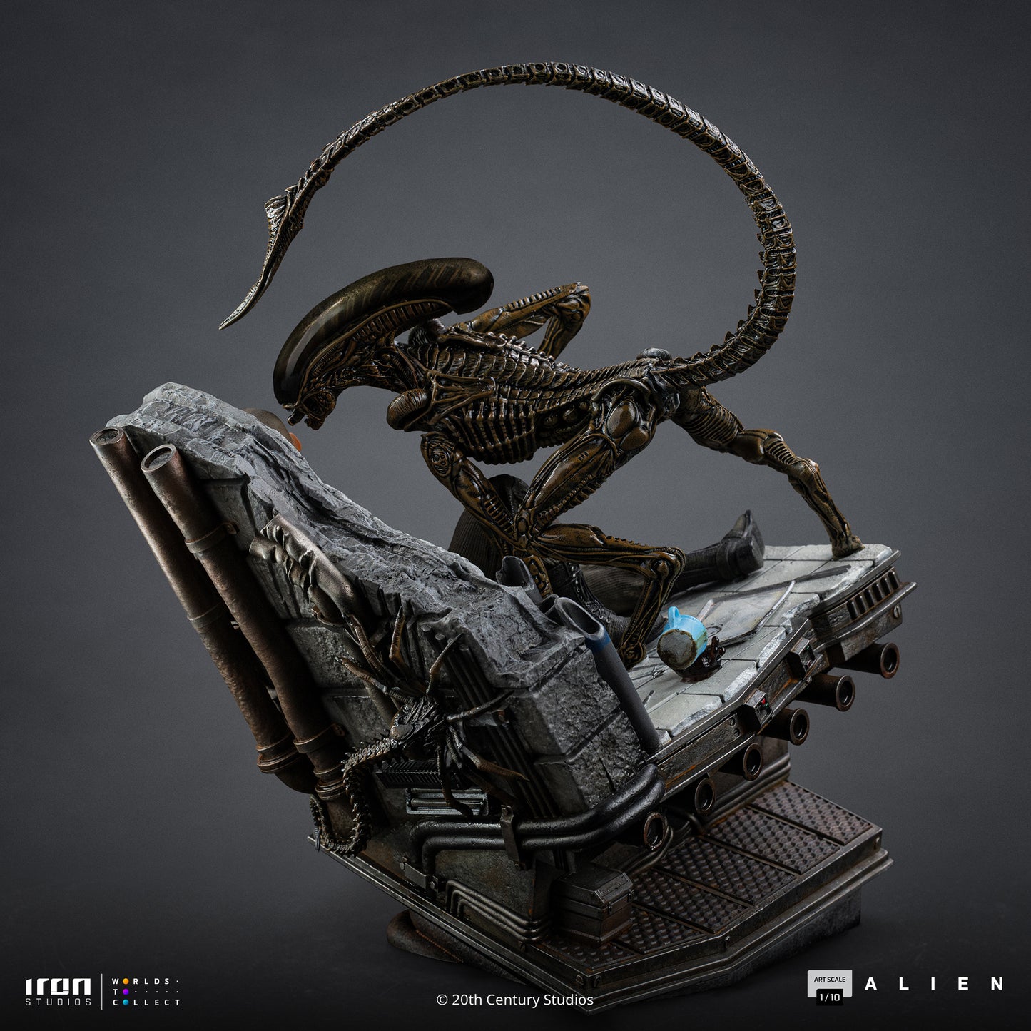 Ellen Ripley and Dog Alien Alien 3 1/10 Scale Statue Pre-order