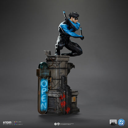 Nightwing DC Comics 1/10 Scale Statue Pre-order