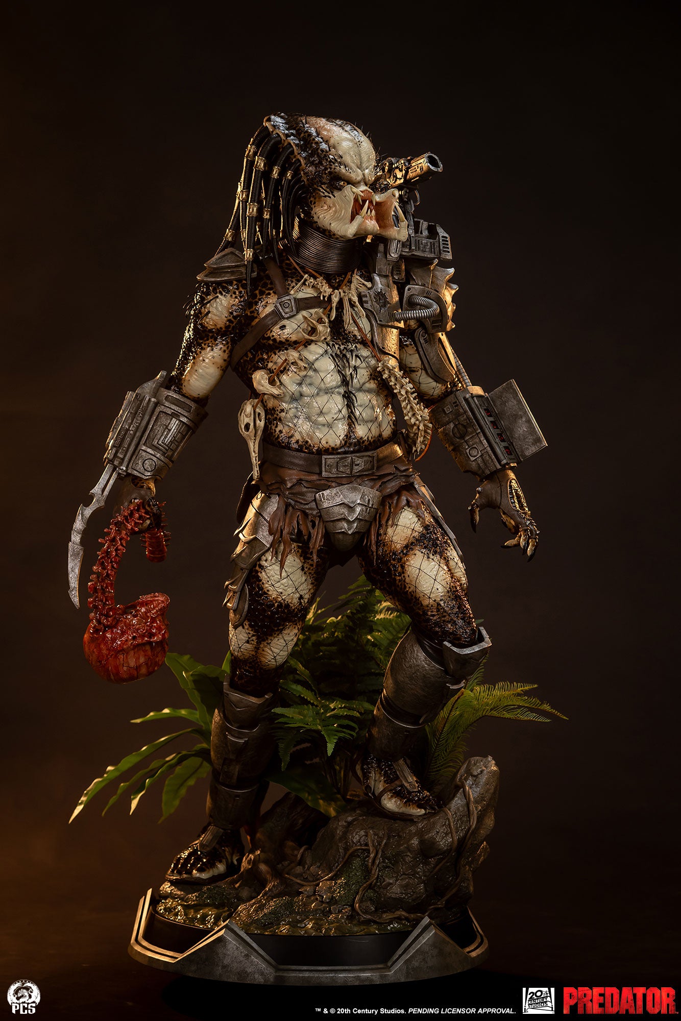 Predator 1/2 Scale Statue Pre-order