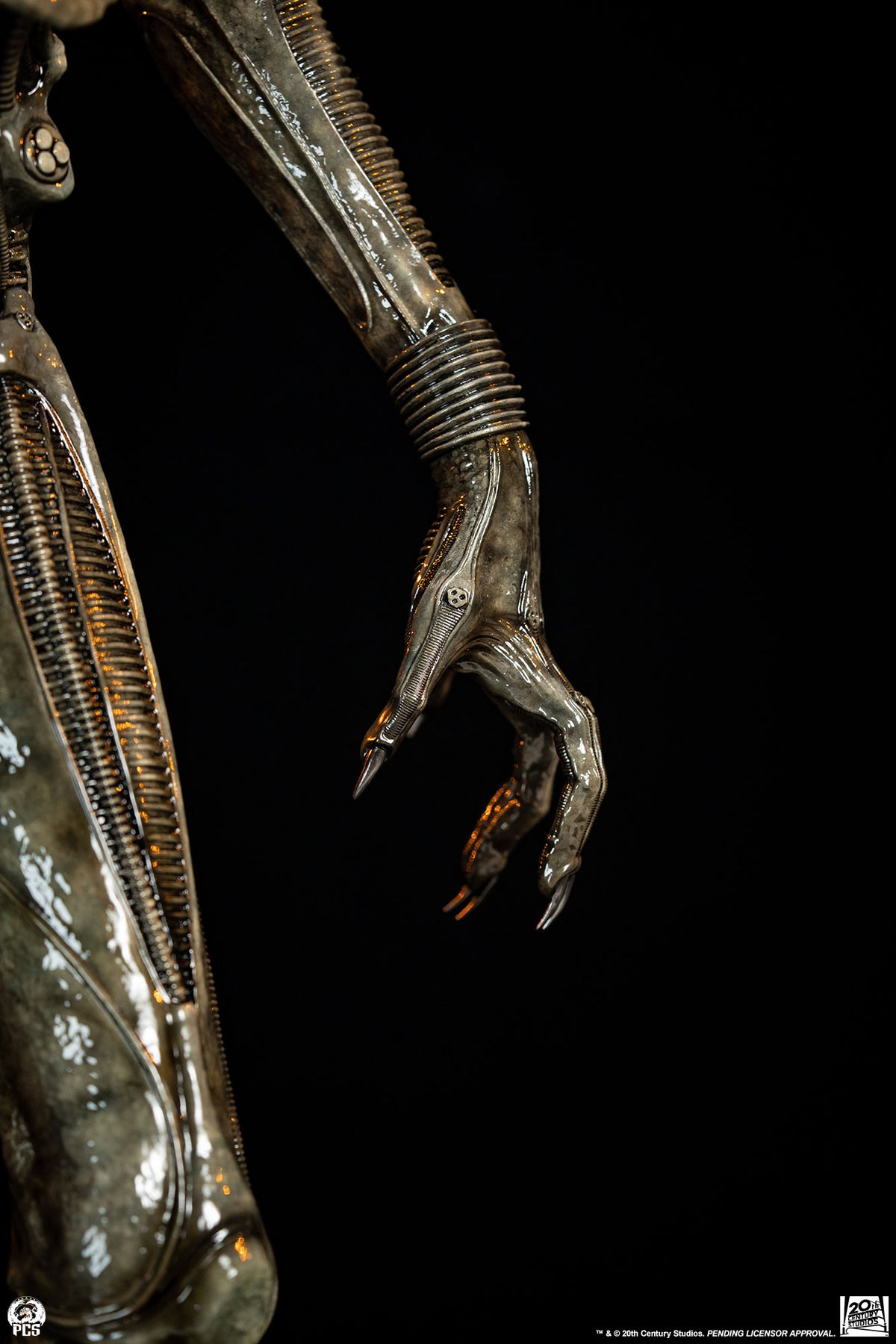 Alien Big Chap Regular 1/2 Scale Statue Pre-order