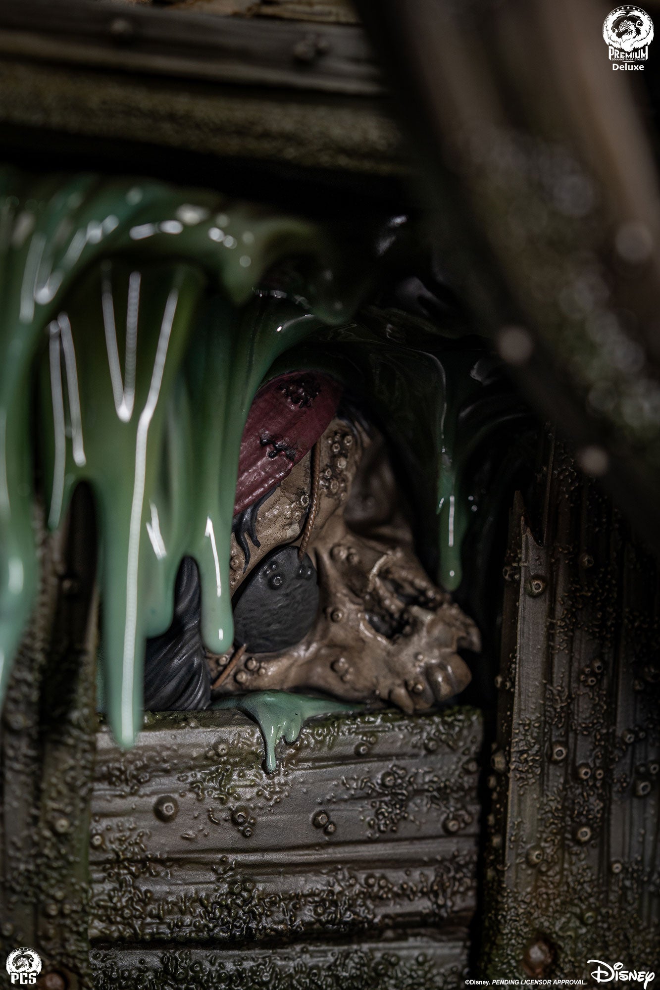 Davey Jones Deluxe Pirates of the Caribbean 1/3 Scale Statue Pre-order