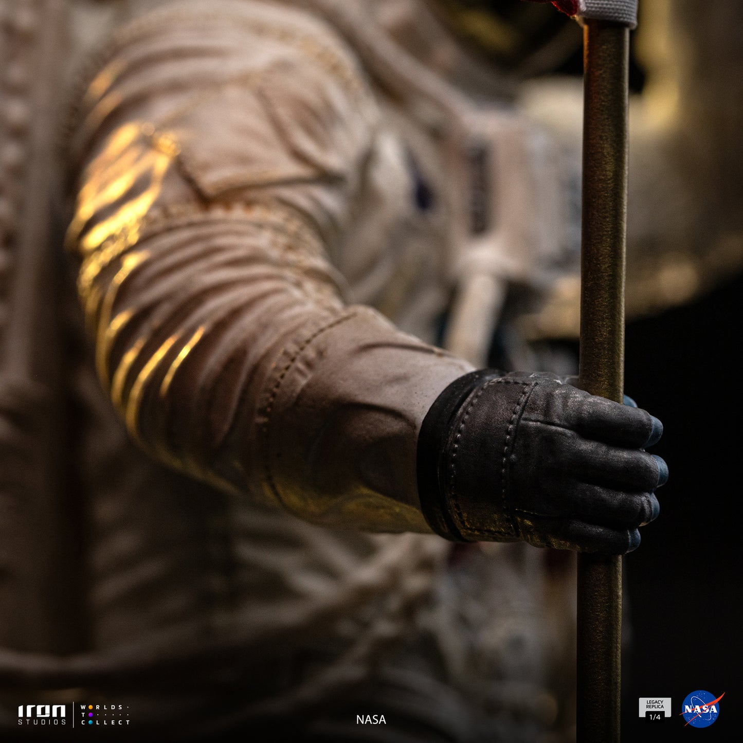 Apollo 11 Astronaut NASA 1/4 Scale Statue Pre-order