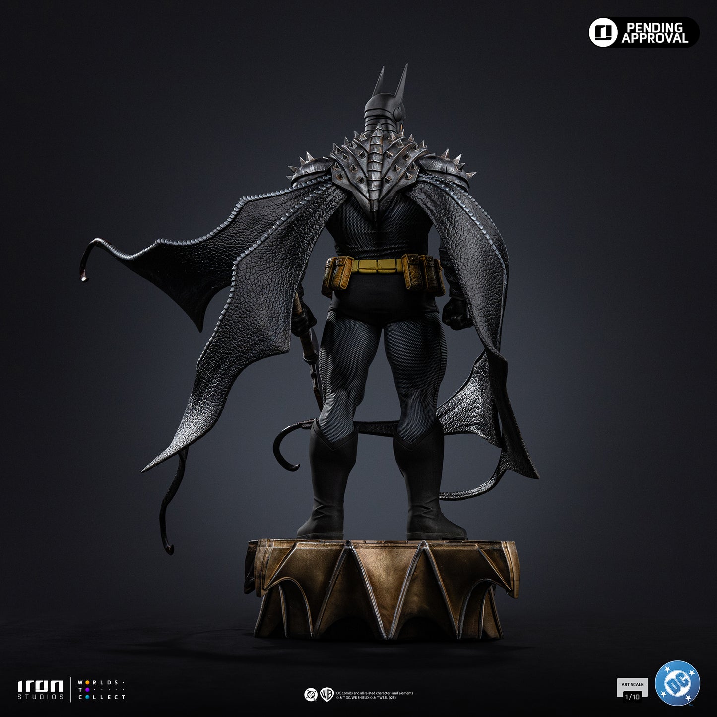 Batman Absolute DC Comics 1/10 Scale Statue Pre-order