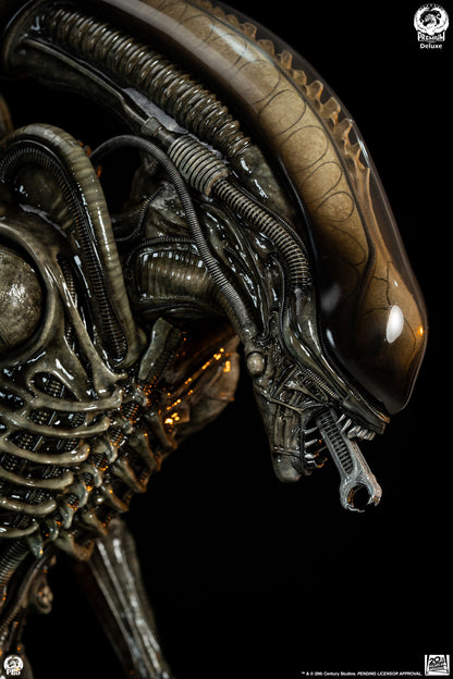 Alien Big Chap Deluxe 1/2 Scale Statue Pre-order