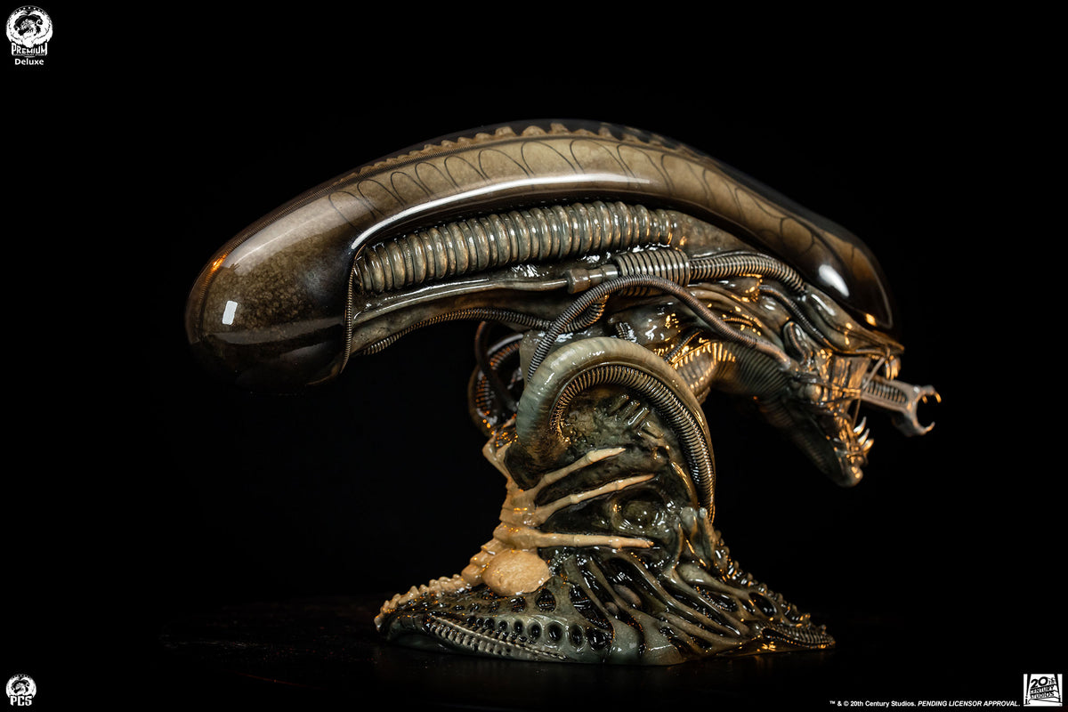 Alien Big Chap Deluxe 1/2 Scale Statue Pre-order