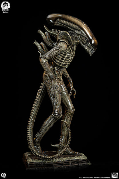 Alien Big Chap Deluxe 1/2 Scale Statue Pre-order