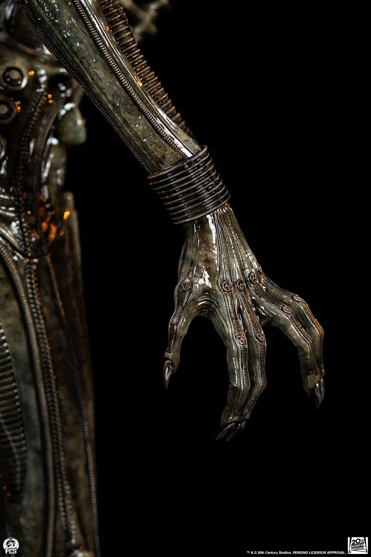 Alien Big Chap Regular 1/2 Scale Statue Pre-order