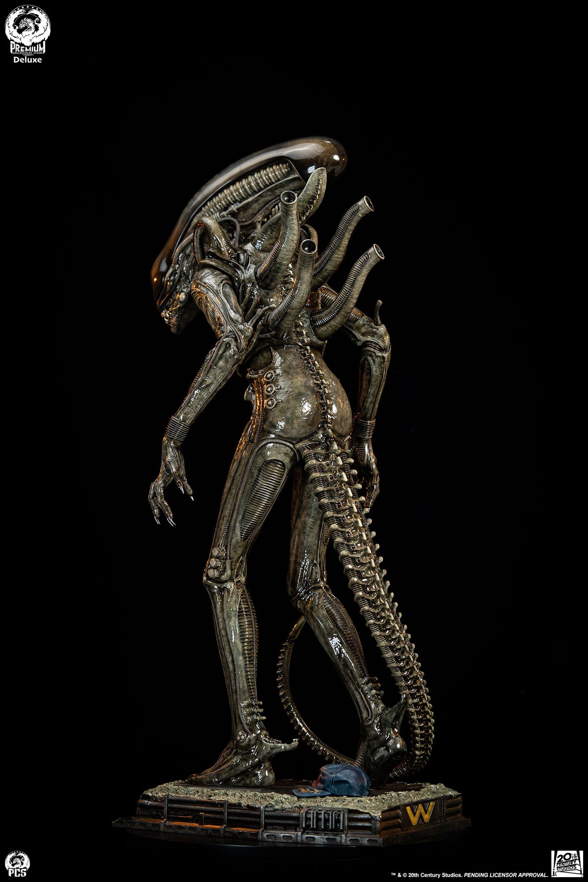 Alien Big Chap Deluxe 1/2 Scale Statue Pre-order
