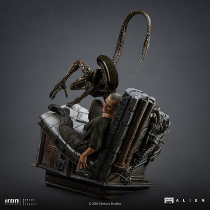 Ellen Ripley and Dog Alien Alien 3 1/10 Scale Statue Pre-order