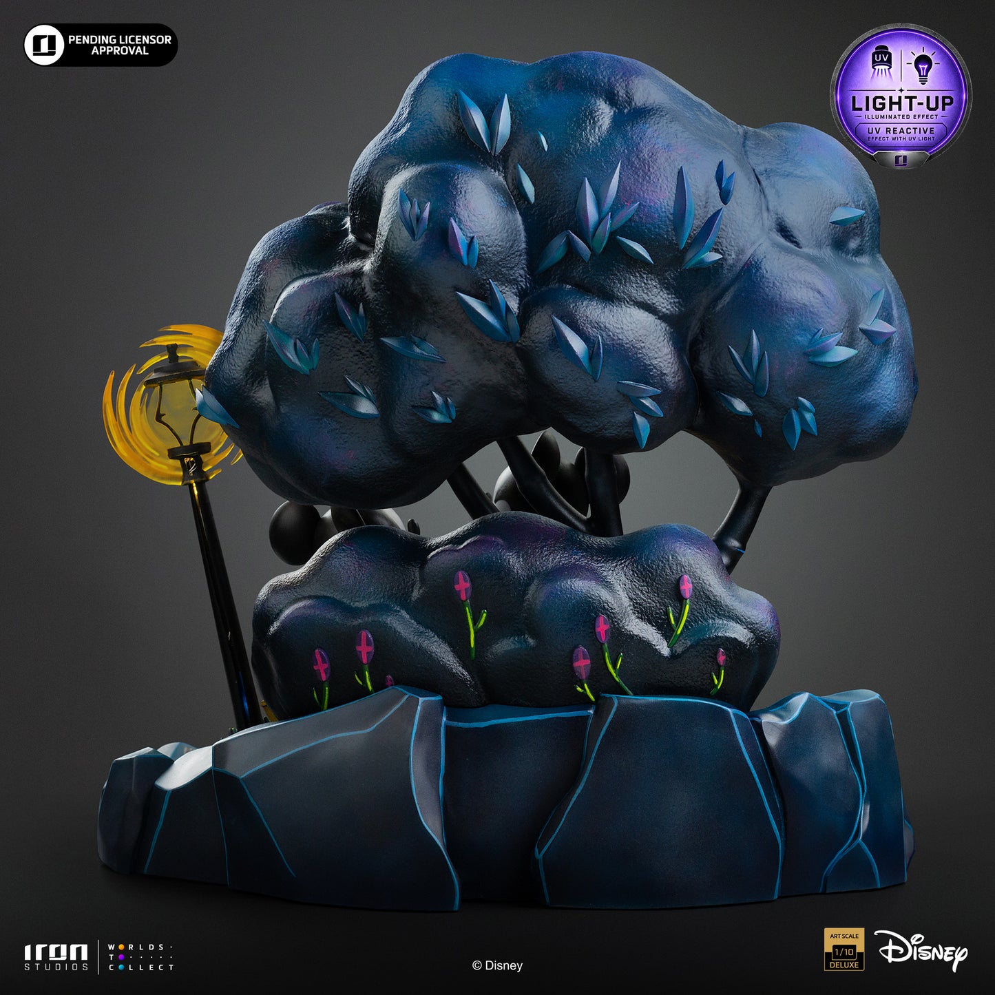 Mickey, Minnie and Pluto's Day at the Park Disney Classics 1/10 Scale Statue Pre-order