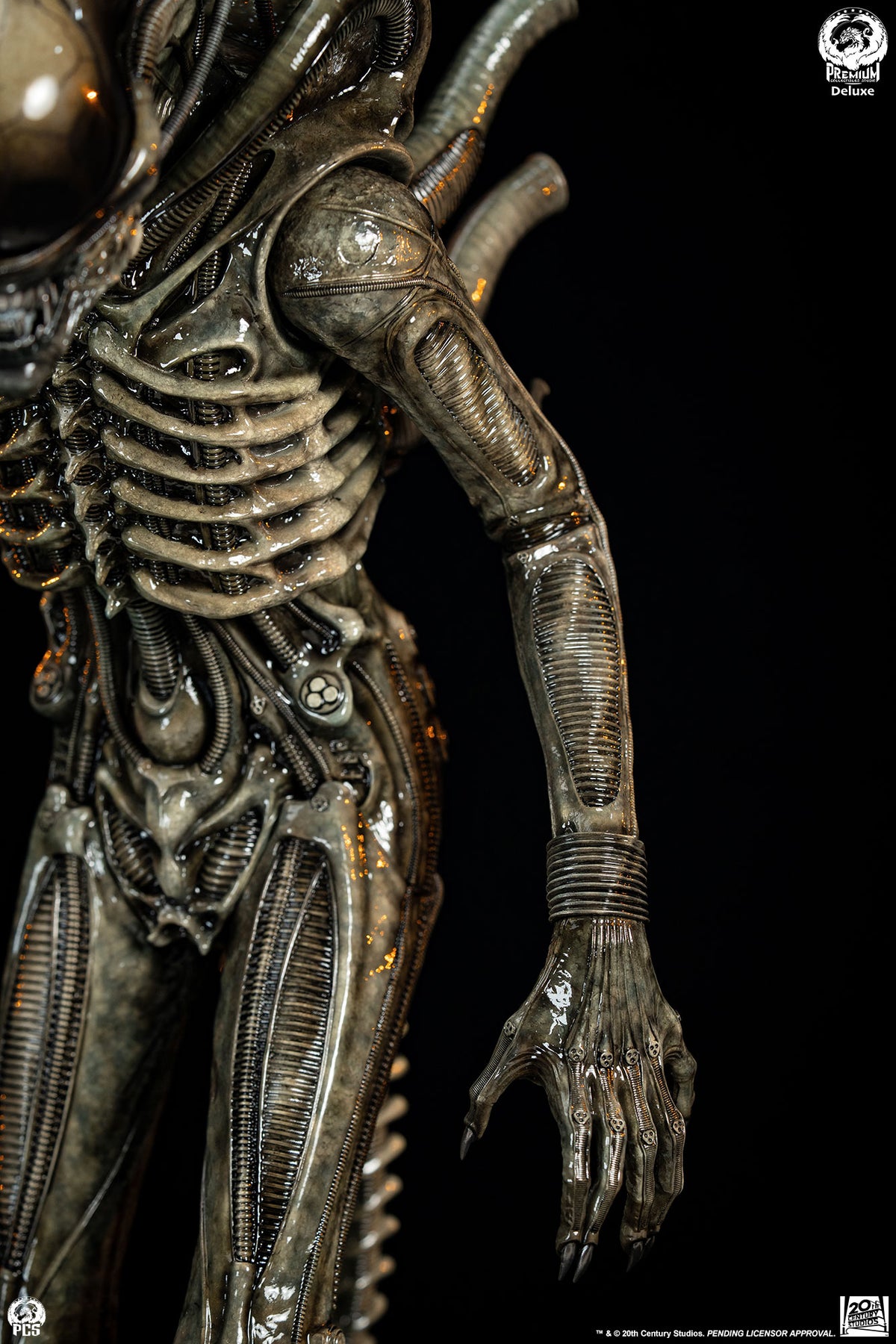Alien Big Chap Deluxe 1/2 Scale Statue Pre-order