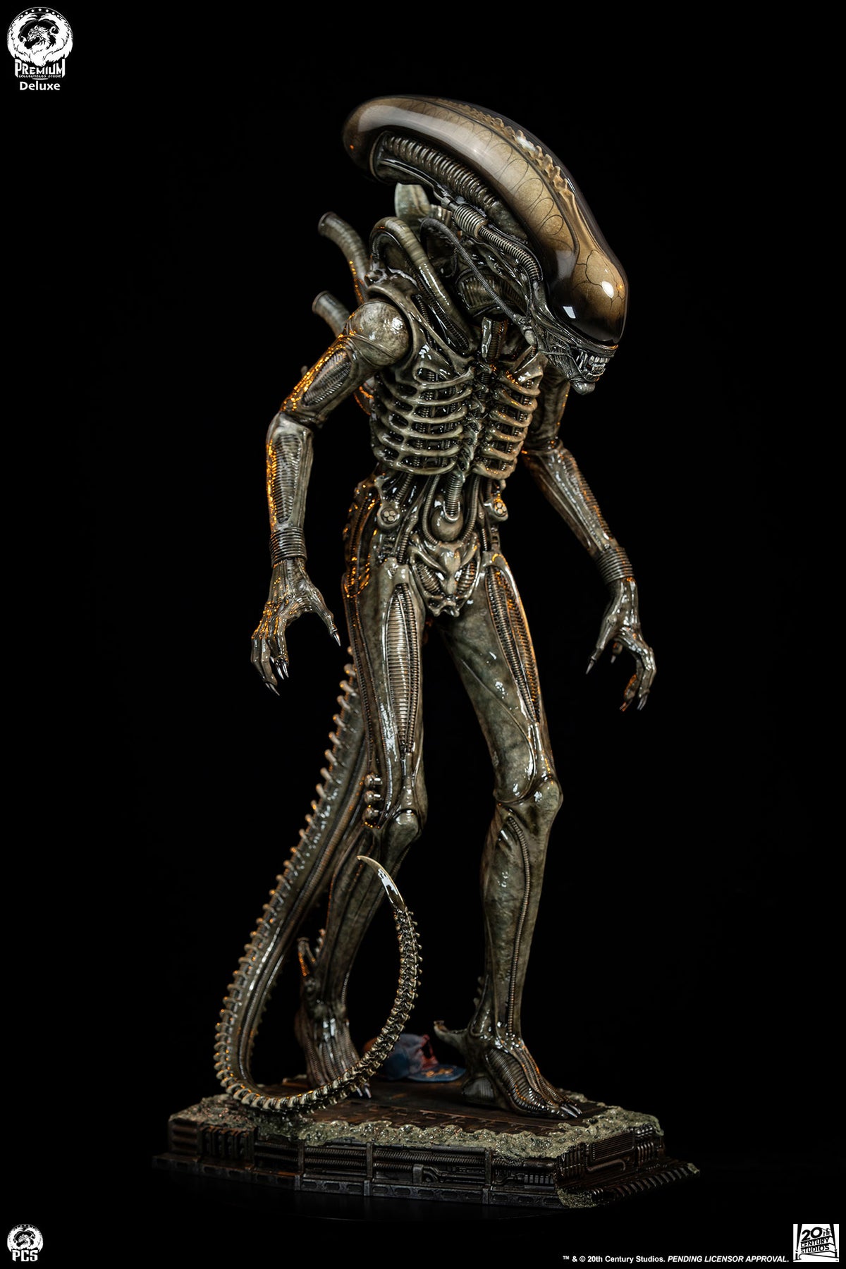 Alien Big Chap Deluxe 1/2 Scale Statue Pre-order