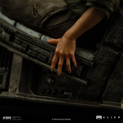 Ellen Ripley and Dog Alien Alien 3 1/10 Scale Statue Pre-order