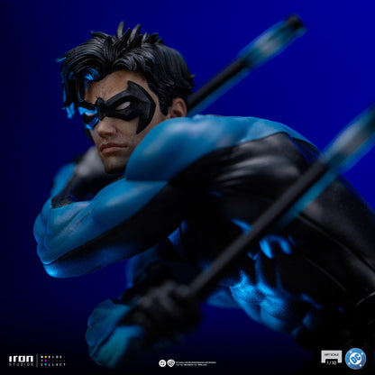 Nightwing DC Comics 1/10 Scale Statue Pre-order