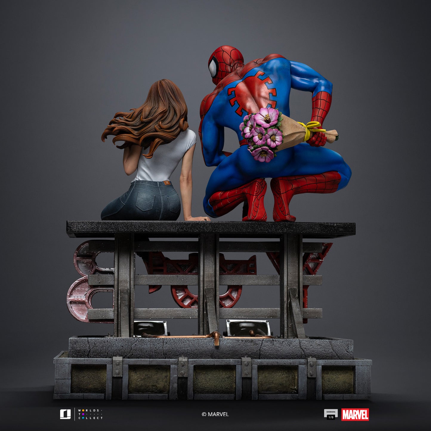 Spider-Man and Mary Jane Diorama 1/6 Scale Statue Pre-order