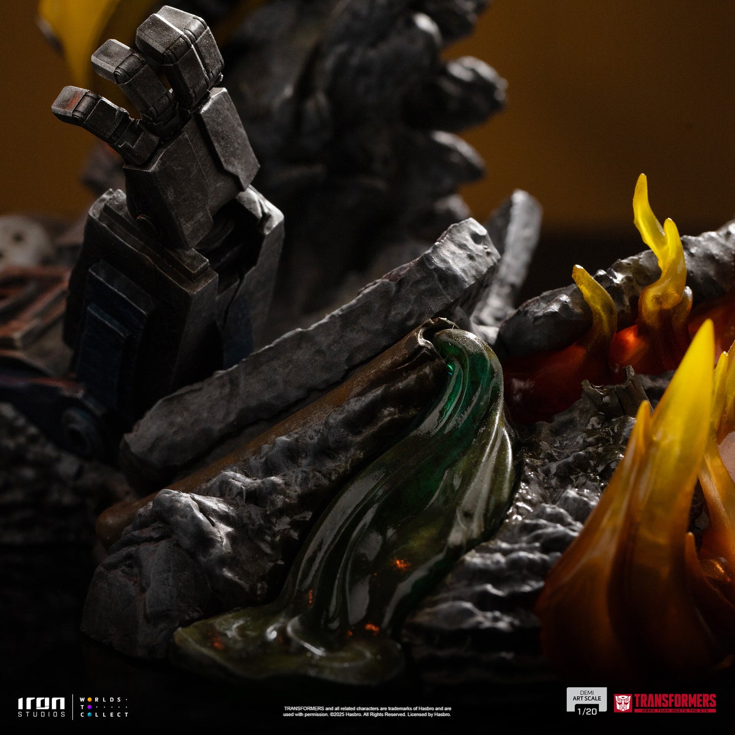 Bumblebee Transformers 1/20 Scale Statue Pre-order