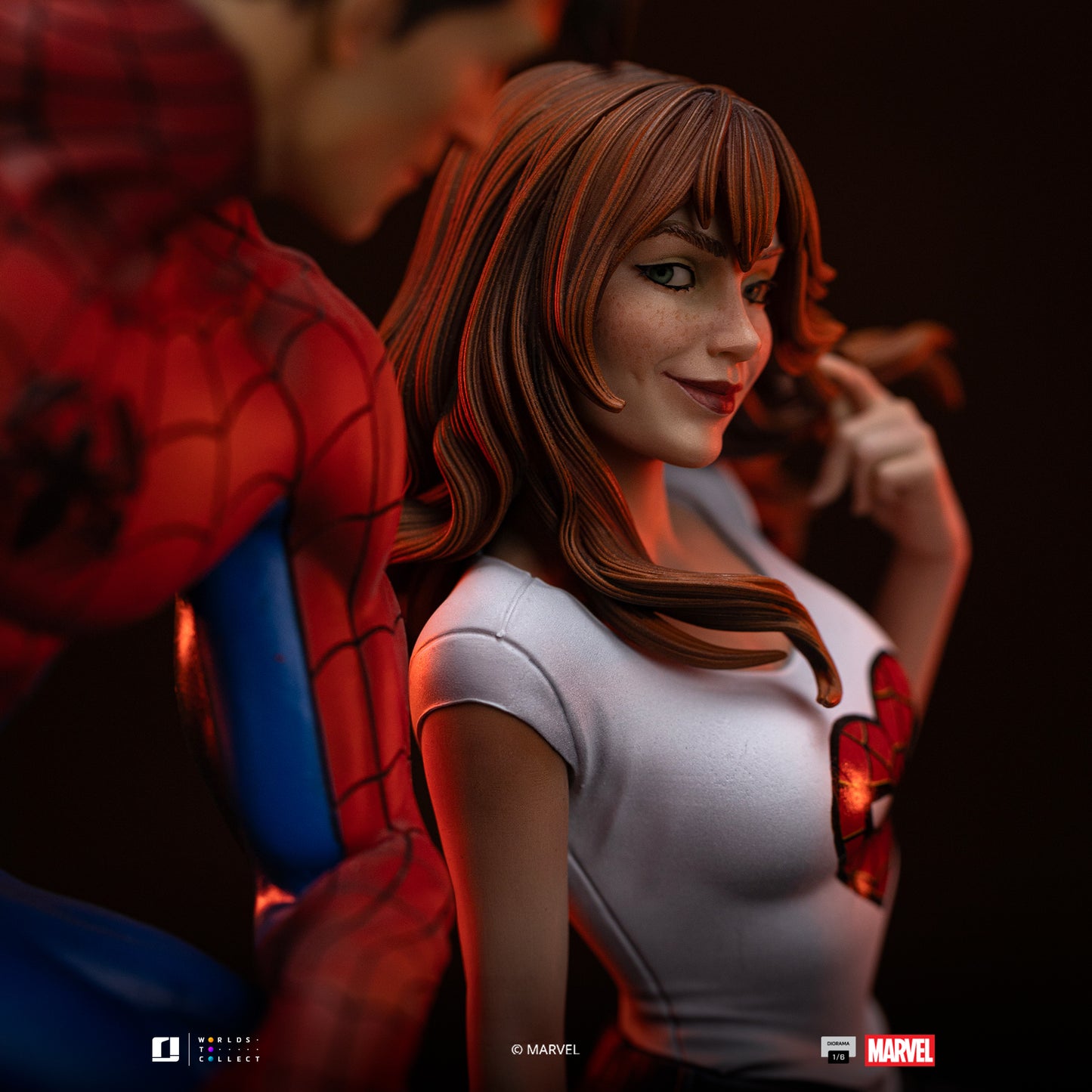 Spider-Man and Mary Jane Diorama 1/6 Scale Statue Pre-order