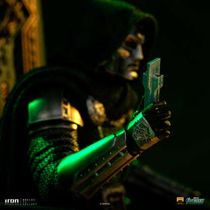Doctor Doom on Throne Avengers Doomsday 1/10 Scale Statue Pre-order