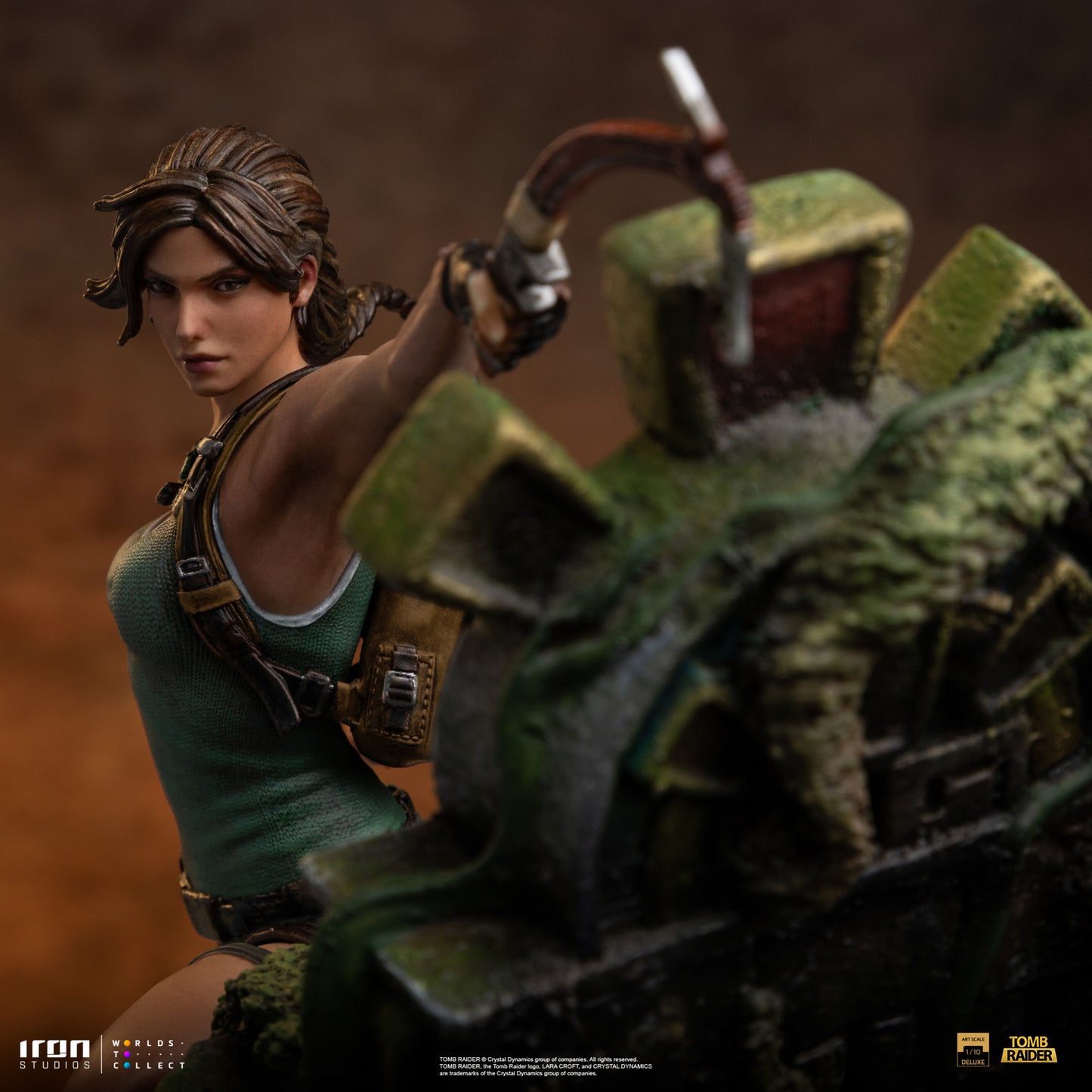 Laura Croft Tomb Raider 1/10 Scale Statue Pre-order