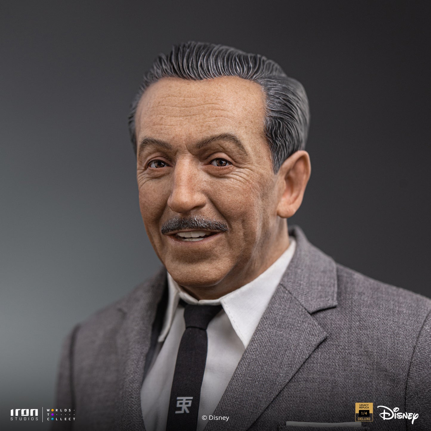 Walt Disney & Mickey Mouse Disney Classics 1/4 Scale Statue Pre-order