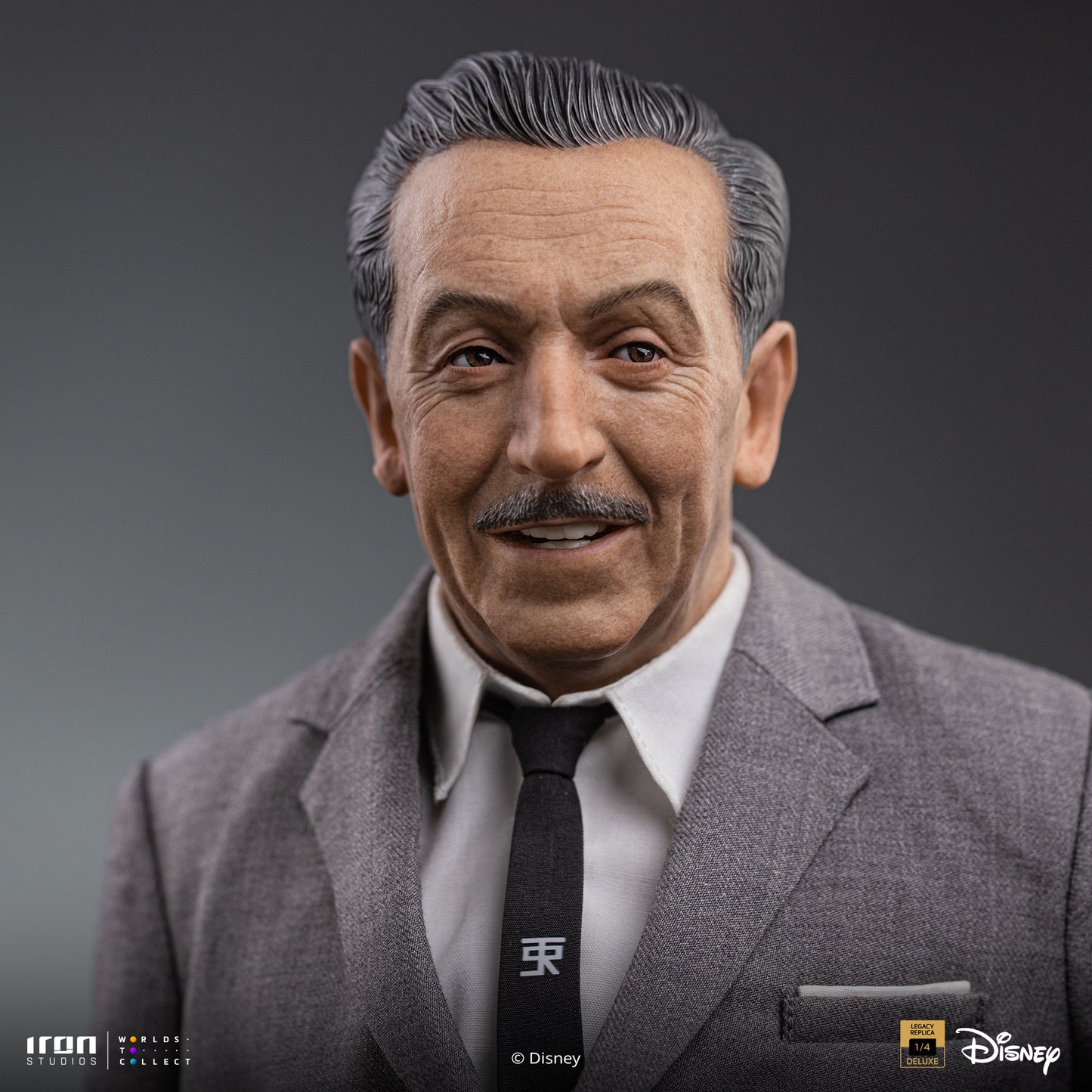 Walt Disney & Mickey Mouse Disney Classics 1/4 Scale Statue Pre-order