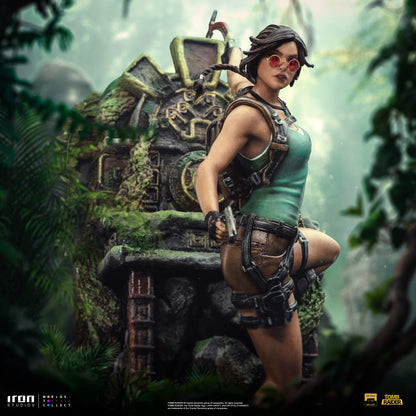 Laura Croft Tomb Raider 1/10 Scale Statue Pre-order