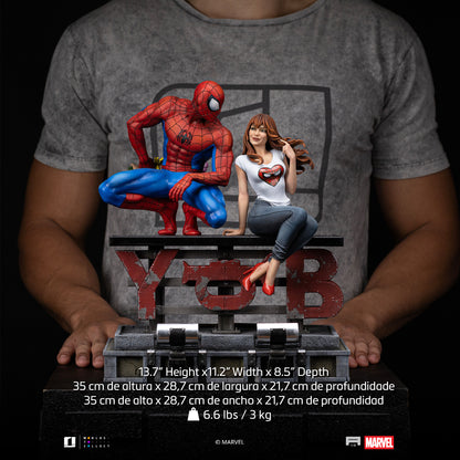 Spider-Man and Mary Jane Diorama 1/6 Scale Statue Pre-order