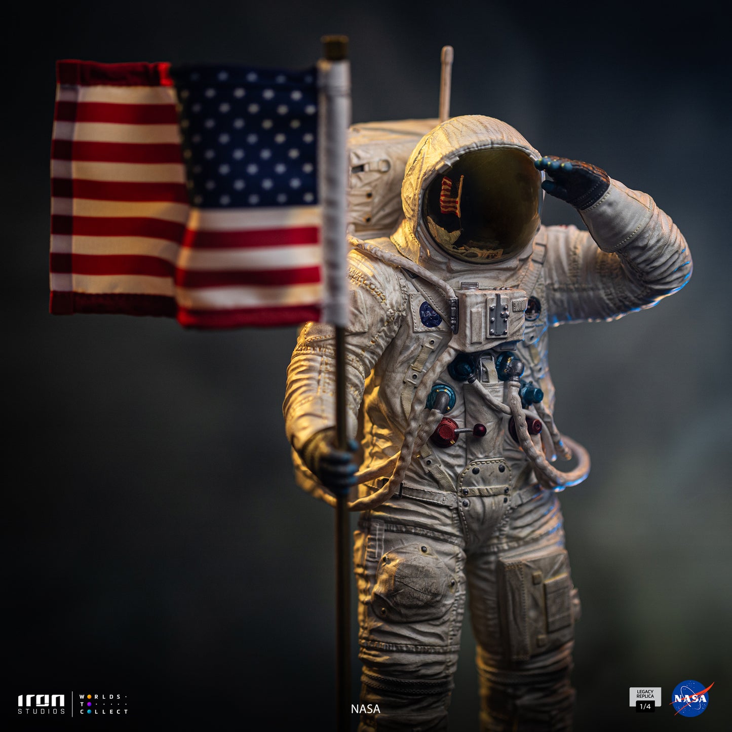 Apollo 11 Astronaut NASA 1/4 Scale Statue Pre-order